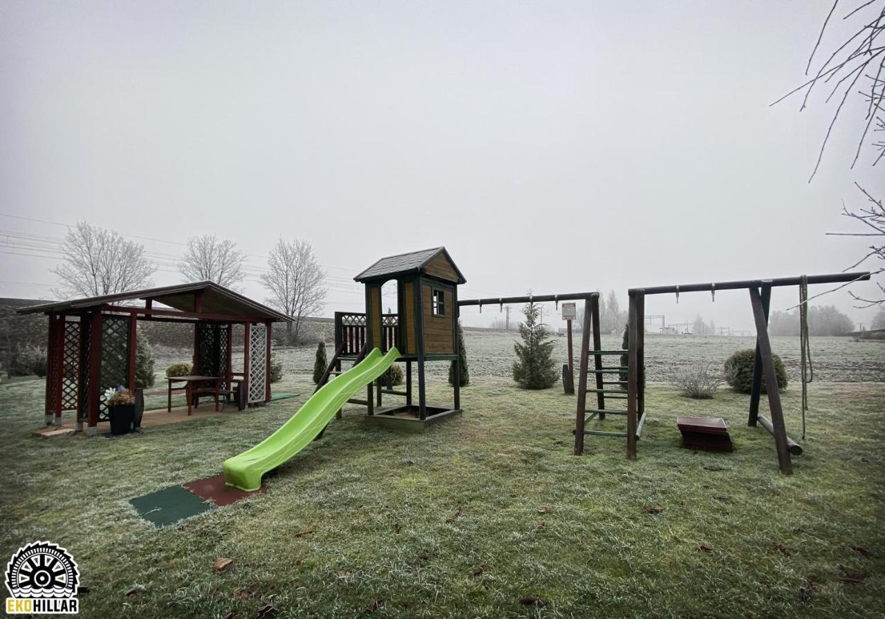 Mlyn Wodny Eko Hillar Villa Rybno  Eksteriør billede